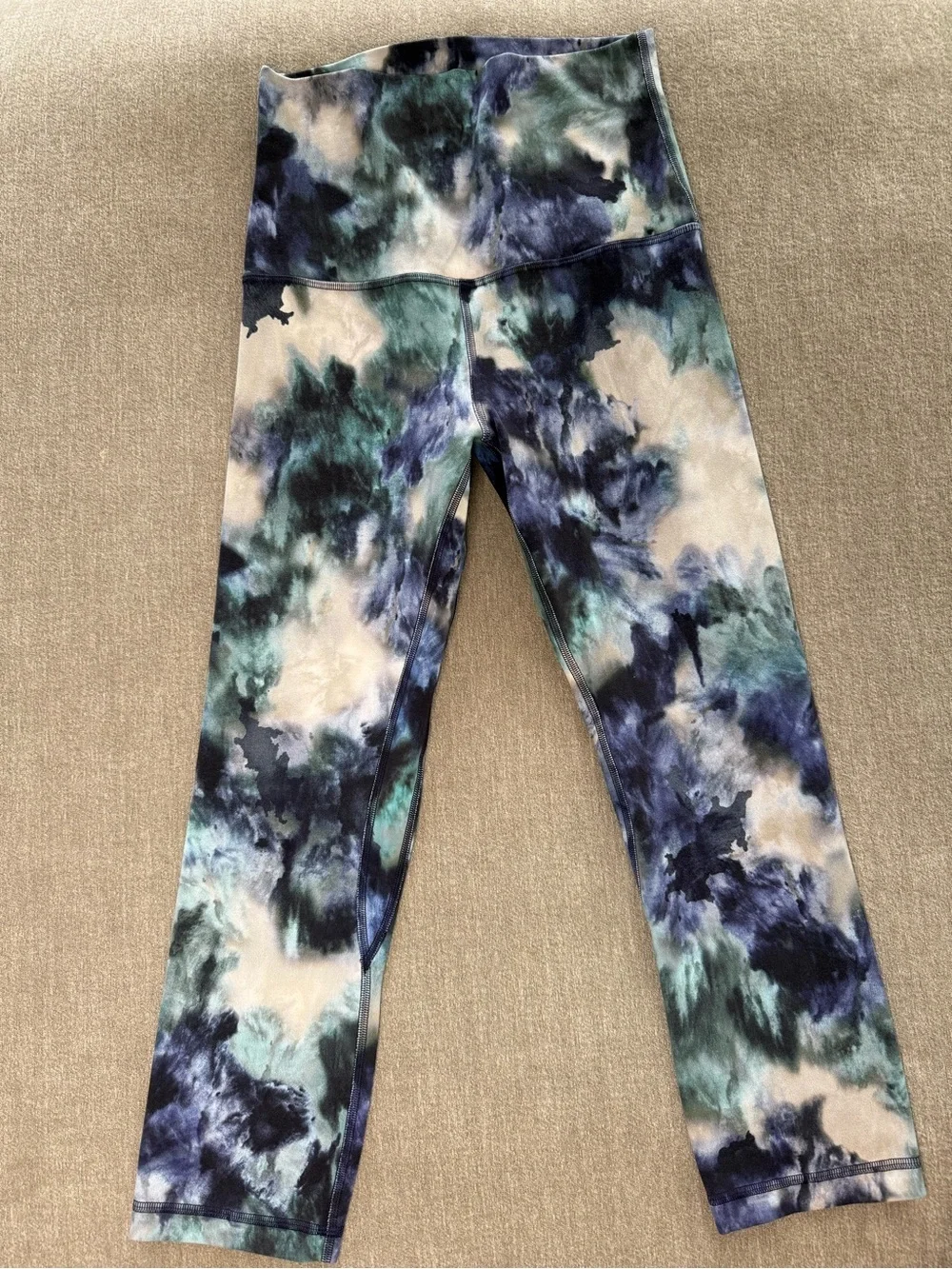 Lululemon Align High-Rise Crop 21